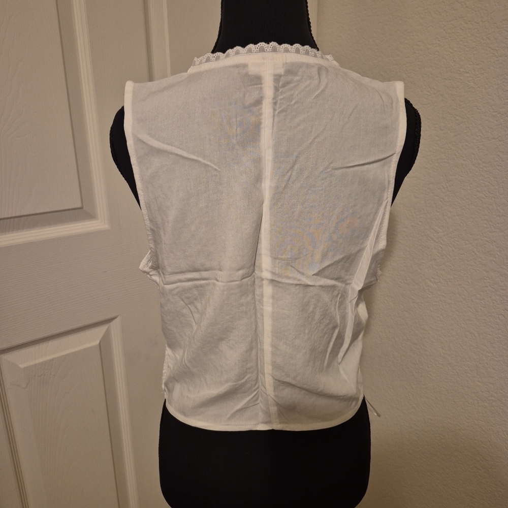 White Eyelet Tie-Front Camisole Vest - Picture 3 of 6